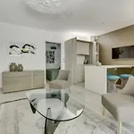 Luxury & Exclusive